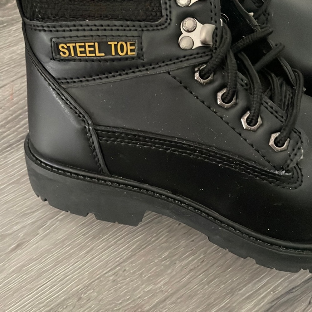 Steel toe work boots - Picture 2 of 4